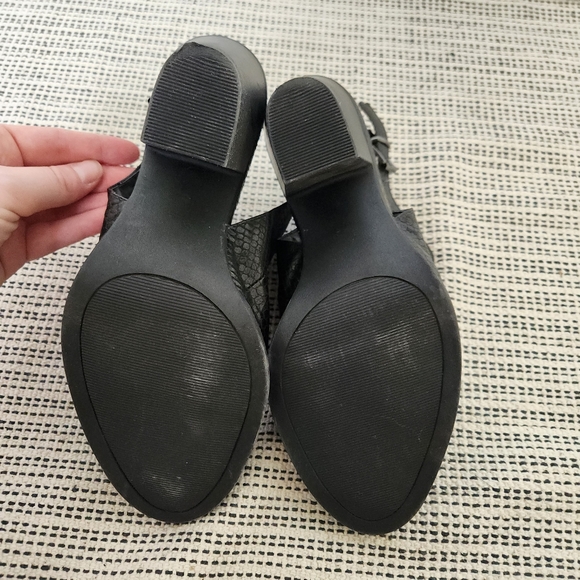 Jeanne Baker Black Open Back Booties - Picture 5 of 7